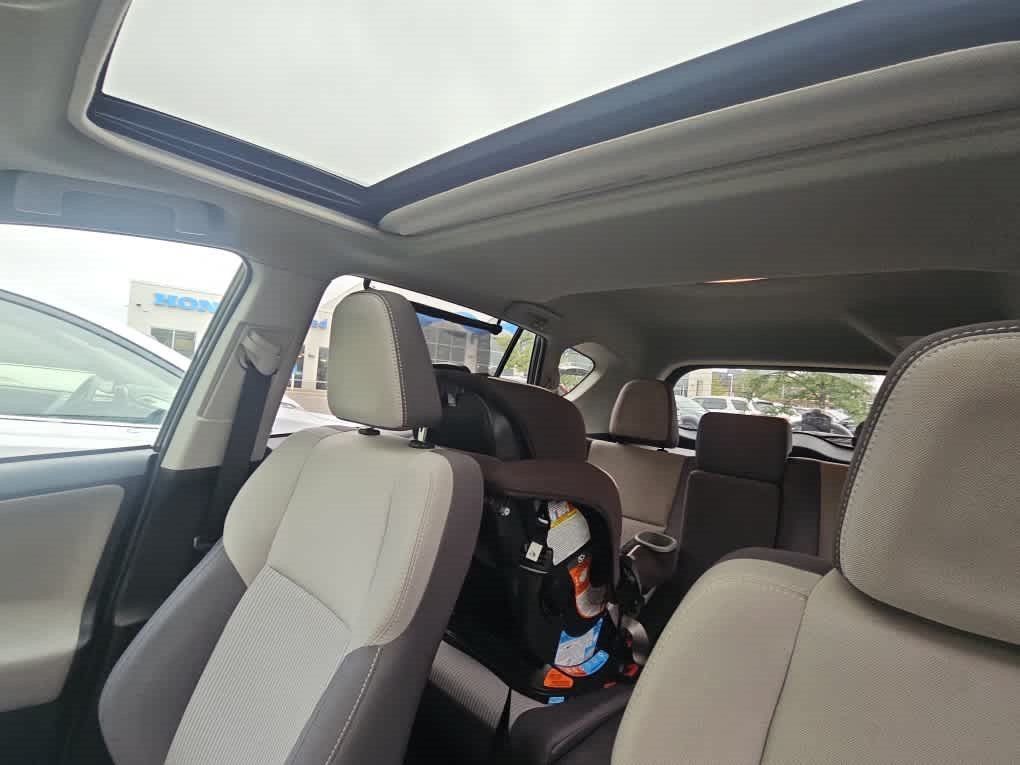 Used 2014 Toyota RAV4 XLE FWD image 8