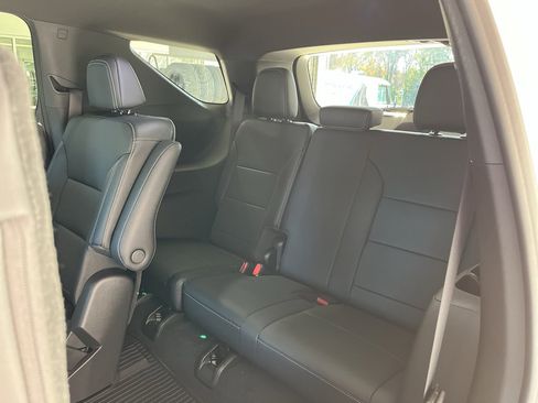 New 2026 Chevrolet Traverse LT w/ LPO, Floor Liner Package image 24