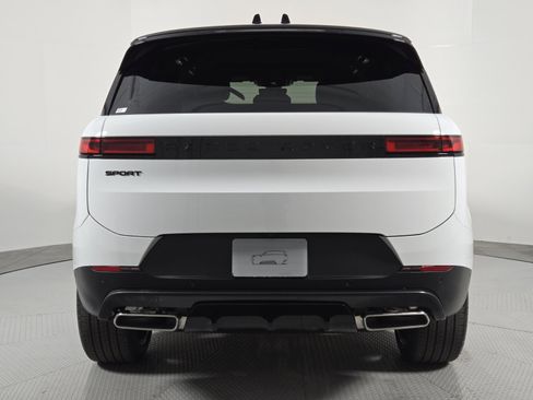New 2025 Land Rover Range Rover Sport SE image 6