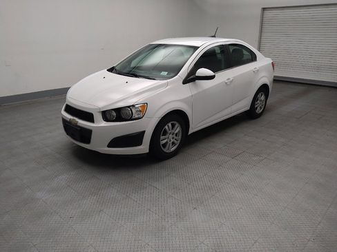 Used 2016 Chevrolet Sonic LT FWD image 2