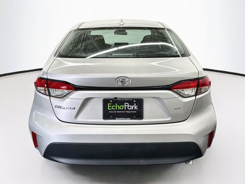 Used 2023 Toyota Corolla LE FWD image 7