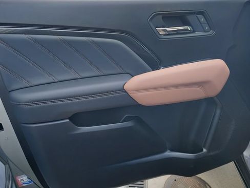 New 2026 GMC Canyon AT4 AWD/4WD image 16