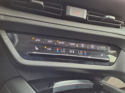 Used 2022 Buick Envision Essence w/ Technology Package I image 8