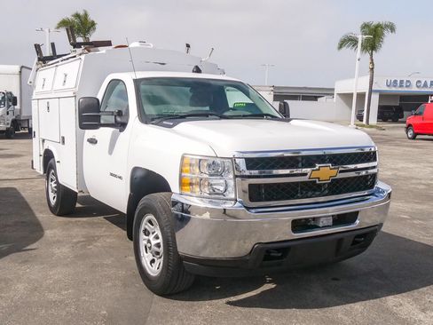 Used 2012 Chevrolet Silverado 3500 W/T RWD image 3