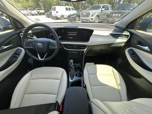 Certified 2024 Buick Encore GX Avenir FWD image 20