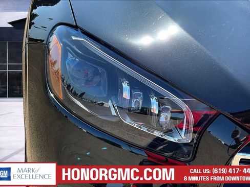 Used 2021 Mercedes-Benz GLS 580 4MATIC image 33