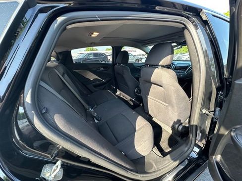 Used 2022 Chevrolet Malibu LT FWD image 17