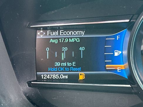 Used 2016 Ford Explorer XLT w/ Equipment Group 202A image 27