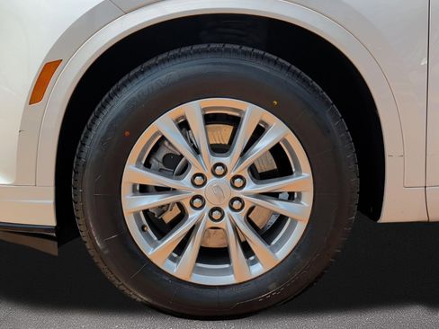 Used 2023 Cadillac XT6 Luxury w/ LPO, Floor Liner Package image 7