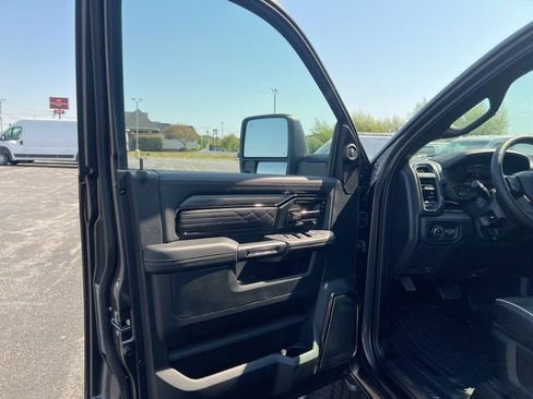Used 2025 RAM 2500 Limited image 16