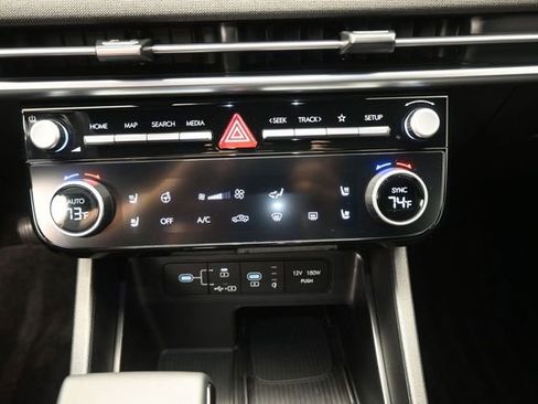 Used 2026 Hyundai Santa Cruz Limited AWD/4WD image 6