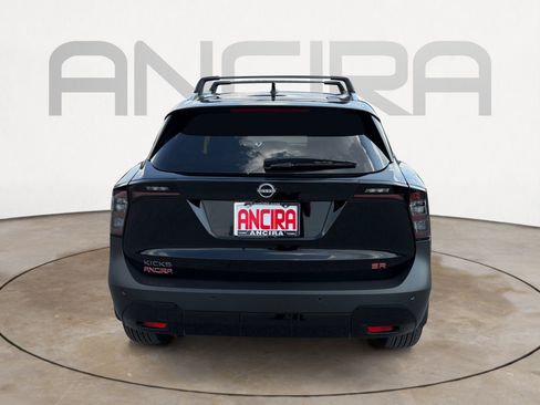 Used 2026 Nissan Kicks SR FWD image 9