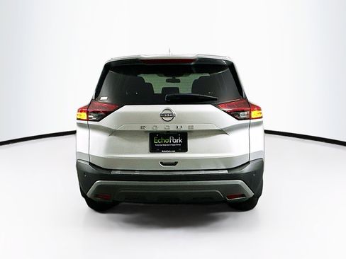 Used 2023 Nissan Rogue SV image 7