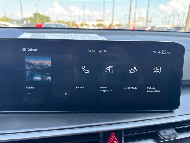 Used 2024 Kia Sorento LX FWD image 35