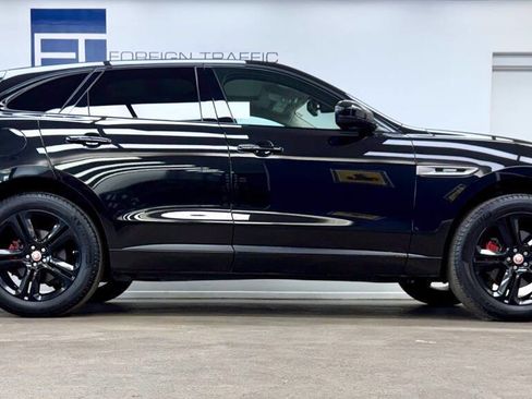Used 2017 Jaguar F-PACE R-Sport image 34