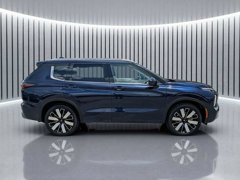 New 2026 Mitsubishi Outlander SEL FWD image 3