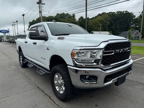 Used 2024 RAM 2500 Big Horn AWD/4WD image 3