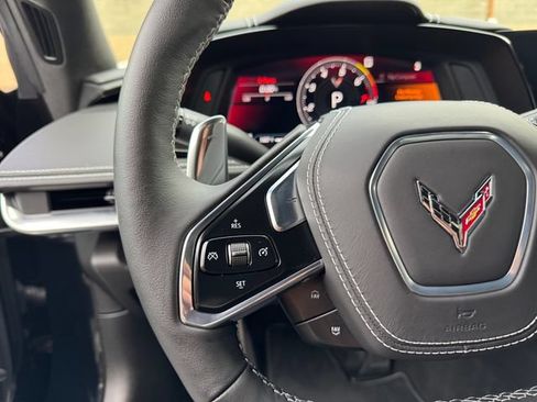 Used 2023 Chevrolet Corvette Stingray Premium Cpe w/ Z51 Performance Package RWD image 21