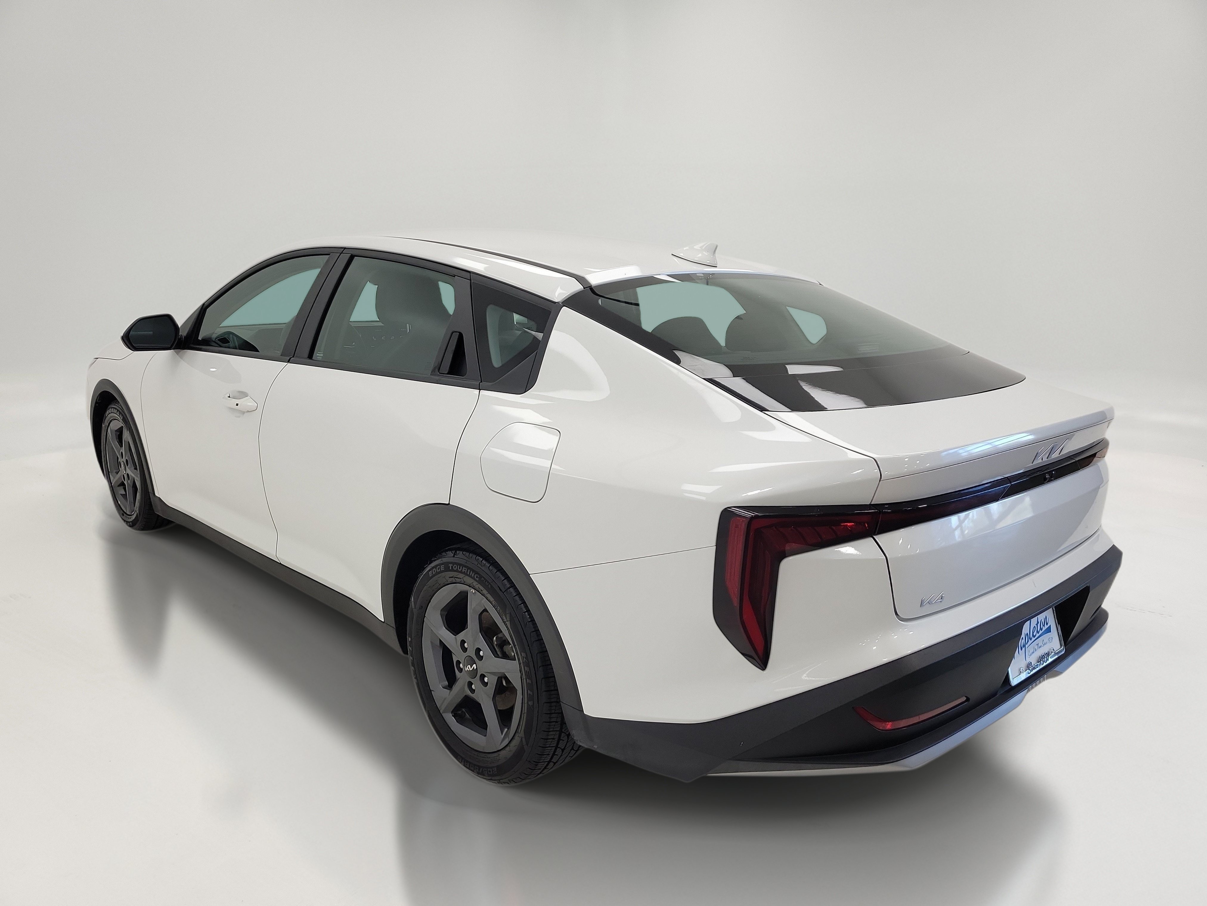 Used 2025 Kia K4 FWD image 6