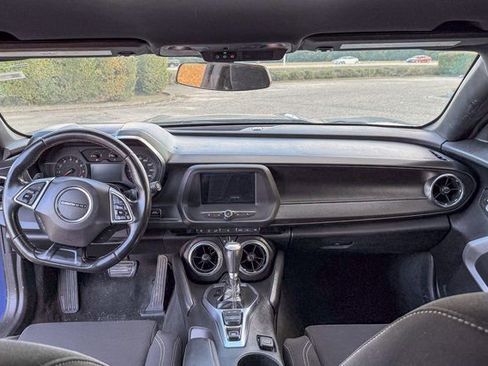 Used 2021 Chevrolet Camaro LT w/ RS Package image 11