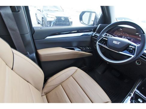New 2026 Cadillac Escalade ESV Luxury w/ Touring Package AWD/4WD image 8