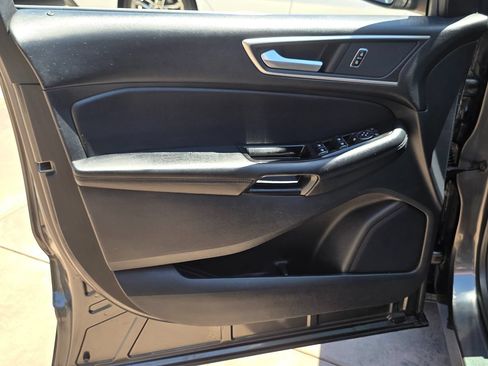 Used 2016 Ford Edge SEL w/ Equipment Group 201A FWD image 29