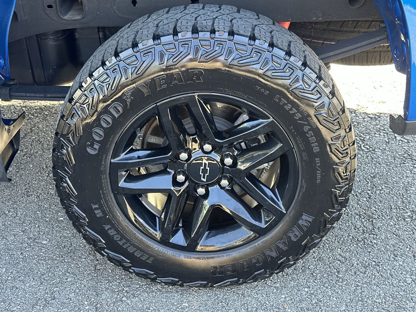 Used 2023 Chevrolet Silverado 1500 Custom Trail Boss w/ LPO, Dark Essentials Package AWD/4WD image 13