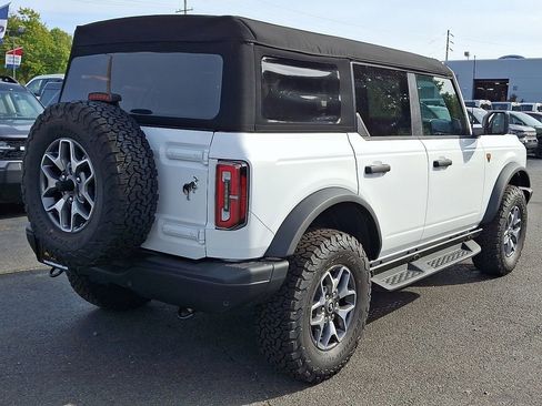 New 2025 Ford Bronco Badlands AWD/4WD image 4