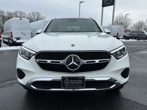 Certified 2025 Mercedes-Benz GLC 300 4MATIC image 2