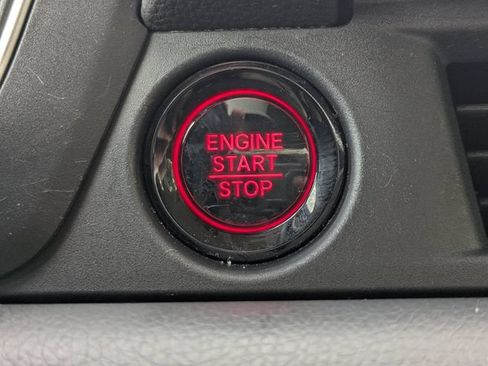 Used 2024 Honda Pilot EX-L image 32