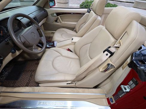 Used 1997 Mercedes-Benz SL 320 image 6