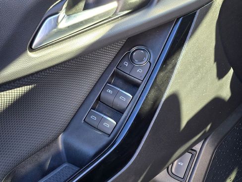 Used 2025 Chevrolet Equinox RS image 21