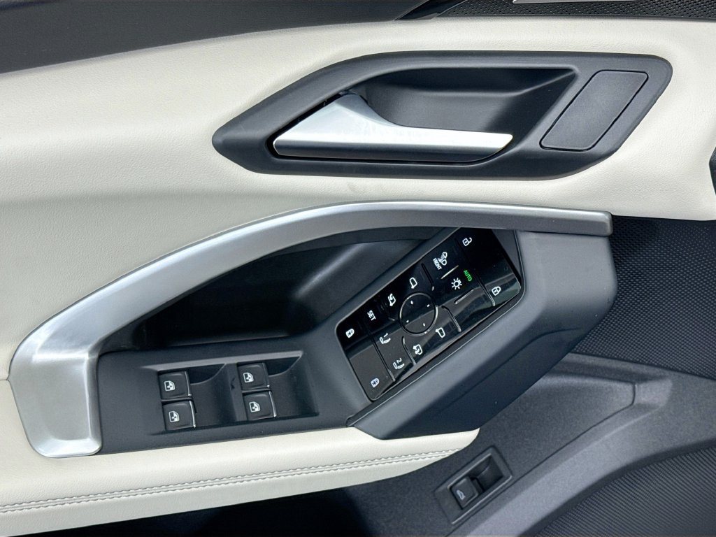 Certified 2025 Audi Q5 Premium Plus w/ Premium Plus AWD/4WD image 22