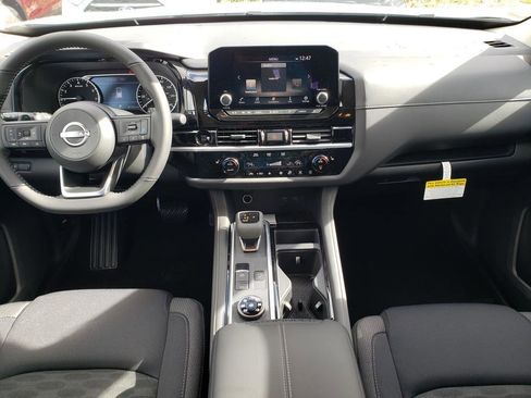 New 2025 Nissan Pathfinder SV w/ Cargo Package image 8