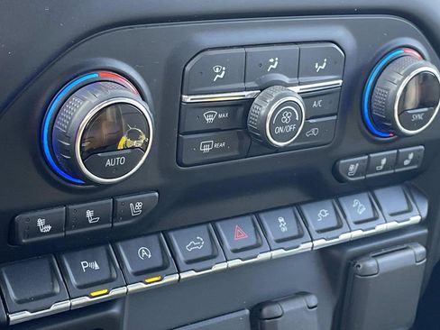 Used 2020 Chevrolet Silverado 1500 LTZ w/ LTZ Plus Package image 23