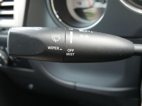 Used 2011 Dodge Challenger RWD image 23