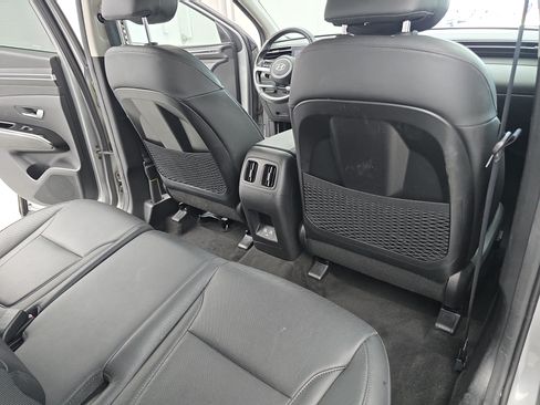 Used 2023 Hyundai Tucson Limited AWD/4WD image 11