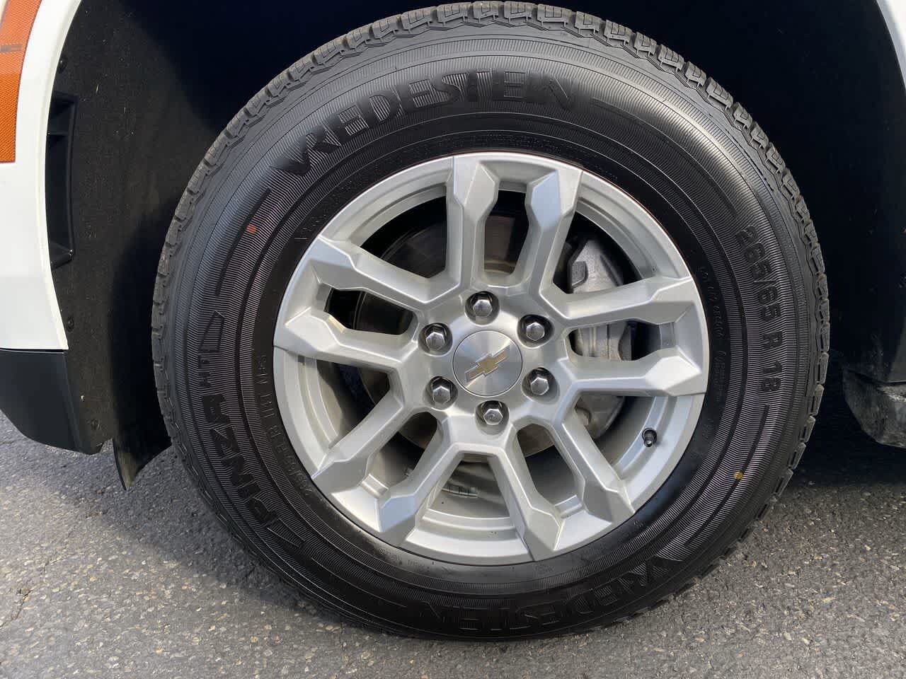 Used 2025 Chevrolet Tahoe LT AWD/4WD image 10