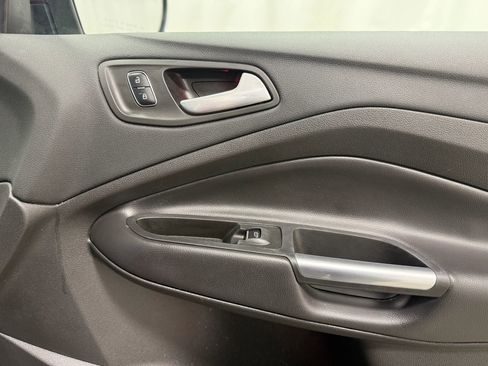 Used 2017 Ford Escape Titanium image 26