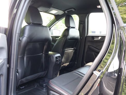 Used 2024 Ford Escape ST-Line w/ Tech Pack #1 AWD/4WD image 43