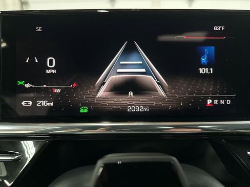 Used 2025 GMC Sierra EV Denali AWD/4WD image 27