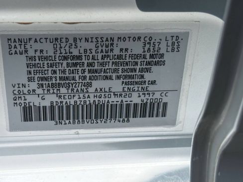 Used 2025 Nissan Sentra S FWD image 29