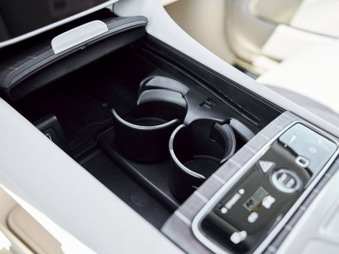 Used 2025 Mercedes-Benz Maybach EQS 680 Maybach EQS 680 image 80