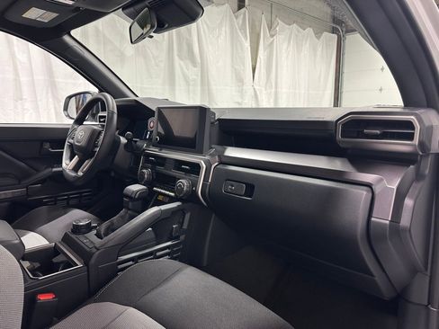 Used 2025 Toyota 4Runner TRD Off-Road image 58