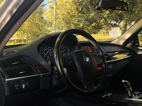 Used 2013 BMW X5 xDrive35i image 4