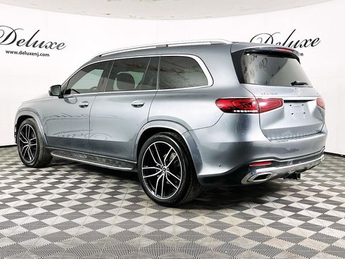 Used 2022 Mercedes-Benz GLS 450 4MATIC w/ AMG Line Exterior image 4