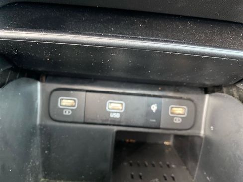 Certified 2023 Kia Sorento S w/ Panoramic Sunroof Package image 15