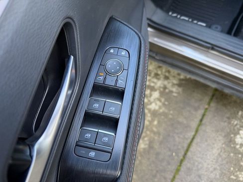 New 2026 Nissan Kicks SR w/ Cold Weather Package image 12