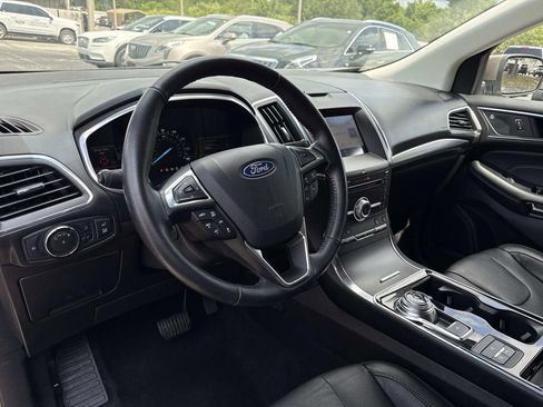 Used 2019 Ford Edge Titanium w/ Equipment Group 301A FWD image 33