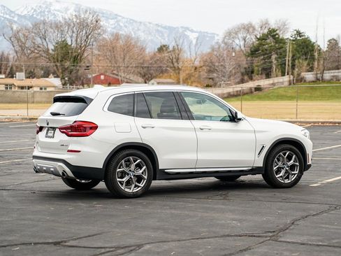 Used 2021 BMW X3 xDrive30i w/ Premium Package image 5